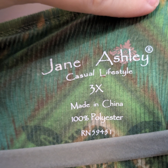 Jane Ashley Green Patterned Women's Top, size 3X - Picture 2 of 9